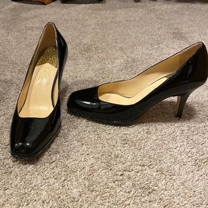 Cole Haan Size 9.5 womens, black patent leather heel w/NIKE AIR tech for comfort